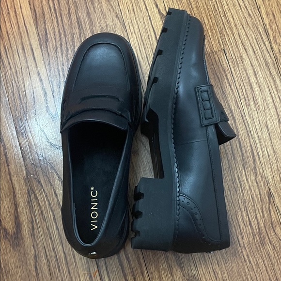 Vionic Other - Vionic Fillmore Black Slip-On Penny Loafers